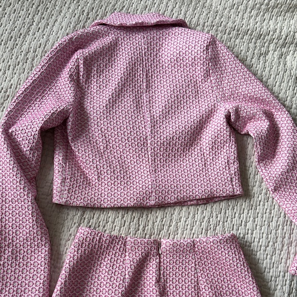 Show Me Your MuMu Pink high wasted skirt and cropped blazer set - Picture 8 of 10